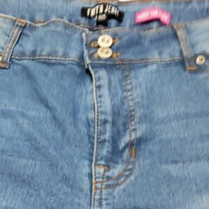 Blue Denim Capri Pants by Faith Jeans, Size 16W